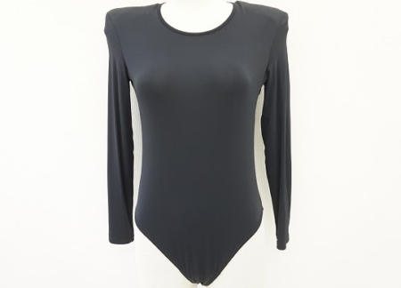 グッチの長袖タンガ付きカットソー！ タグ付きの美品