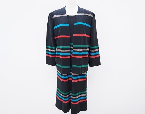 斉藤都世子のマルチカラーセットアップ