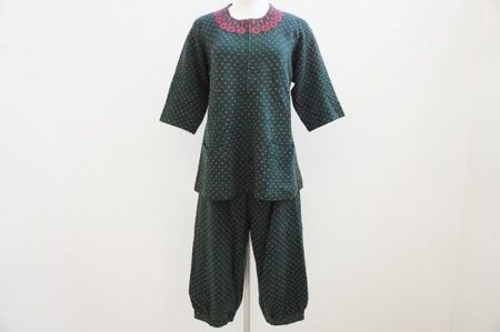 おしゃれな部屋着にもおすすめ！斉藤都世子のツーピースを買い取りました