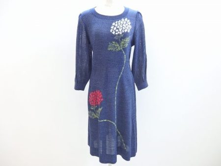 アジサイ柄が可愛い斉藤都世子のワンピースをお譲りいただきました