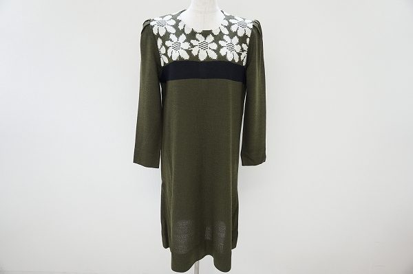 斉藤都世子のマーガレット柄ワンピースをお譲りいただきました