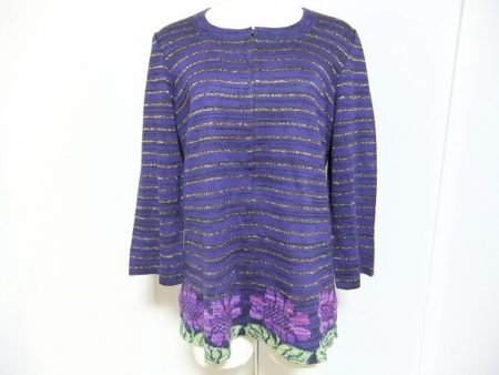 ラメ入りボーダーがおしゃれ！斉藤都世子のニットカーディガンをお売りいただきました