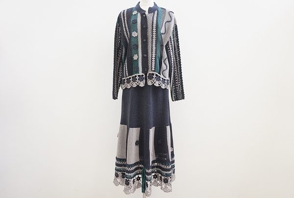 かぎ編みニットが可愛い!ノンノンドールのセットアップを買い取りました