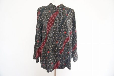 動きのある和柄が素敵な詩仙堂のブラウスを買取いたしました