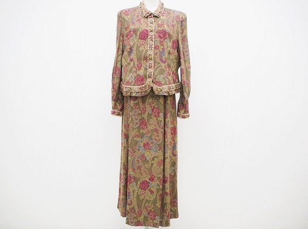 繊細なディティールが楽しめるノンノンドールの花柄上下を買い取りました