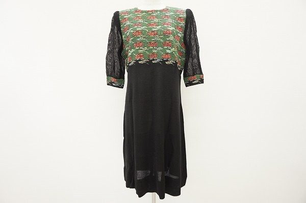 柄とモノトーンによる人気の組み合わせ!斉藤都世子の切り替えワンピースをお譲りいただきました