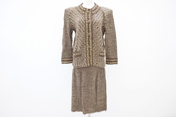 斉藤都世子のセンスが光るニットのセットアップを買い取りました