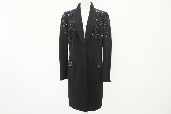 ラインストーンがきらびやかな伊太利屋のコートをお売りいただきました