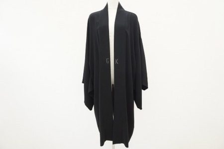 コーディネートに和のニュアンスをプラスできる伊太利屋の羽織りを買い取りました