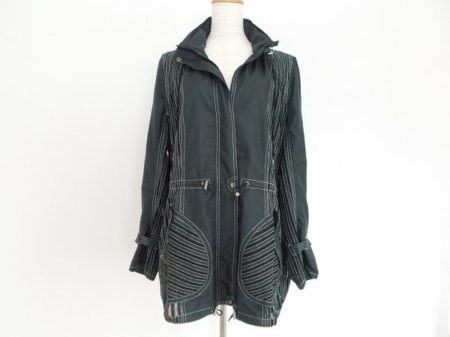 雨の日にもおすすめ！伊太利屋の薄手ジャケットをお譲りいただきました