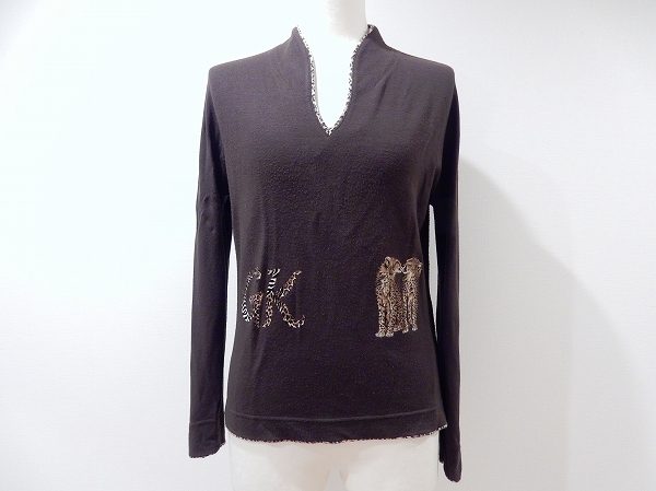 得意のヒョウ柄がアクセントになった伊太利屋のカットソーをお譲りいただきました