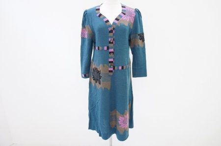 アクセントになったボーダーが可愛い斉藤都世子のワンピースを買い取りました