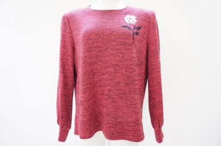 ワンポイントのバラモチーフつき！斉藤都世子のニットトップスを買い取りました