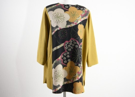 和風の花柄が華やかな詩仙堂のカットソーを買取させて頂きました。