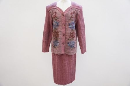 ラメ入りで華やか！斉藤都世子のセットアップを買い取りました