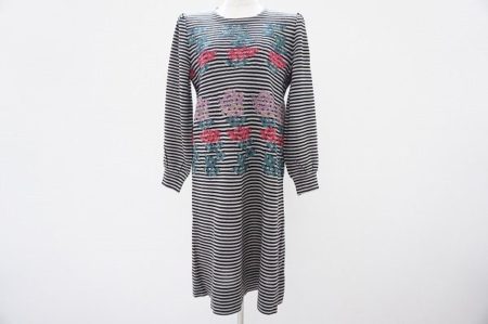 カジュアルフェミニンな斉藤都世子のワンピースを買取いたしました