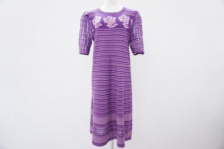 昭和レトロを感じさせる斉藤都世子のニットワンピースをお譲りいただきました