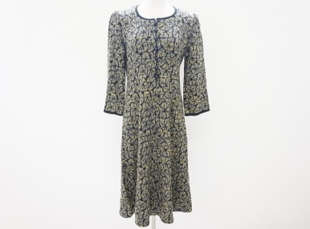 斉藤都世子の総柄美品ワンピを買取させて頂きました。