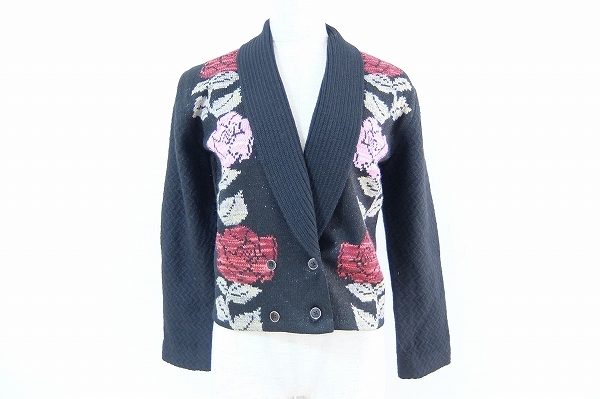 色鮮やかなバラ柄が生きている斉藤都世子のカーディガンを買い取りました