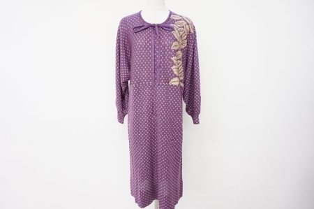 季節外で買取してもらいたいというご依頼で斉藤都世子のワンピースを買取いたしました