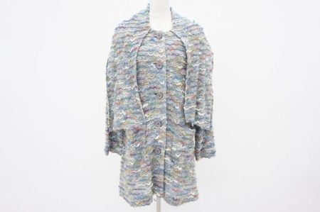 マルチカラーでコーディネートしやすいバラ色の暮しのニットコートをお売りいただきました