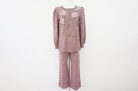 格好良く決まるブーツカットスタイル！斉藤都世子のセットアップを買い取りました