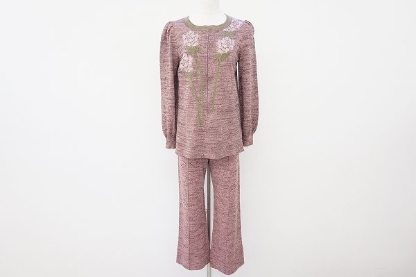 格好良く決まるブーツカットスタイル！斉藤都世子のセットアップを買い取りました