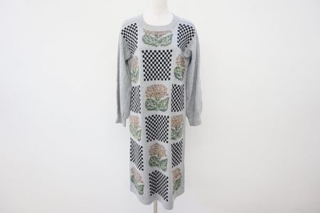 あじさい柄×ブロックチェックがおしゃれな斉藤都世子のワンピースを買い取りました