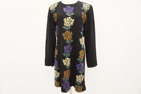 季節外れでも買取希望ということでご連絡をいただいた、斉藤都世子のチュニックを買取いたしました