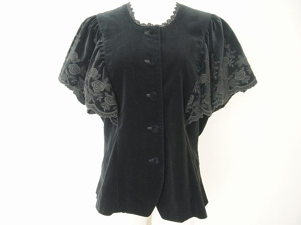 クラシックなベロア調！バラ色の暮しのトップスを買い取りました