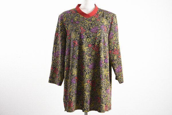 ネックラインの差し色が素敵なヒトシタムラのチュニックを買い取りました