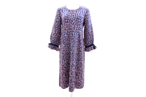 きちんと感があって上品！斉藤都世子のワンピースを買い取りました