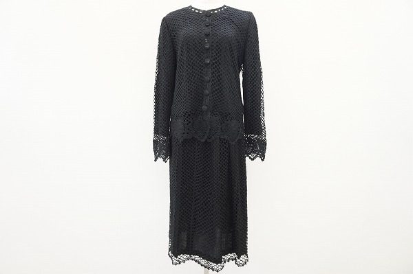 かしこまったシーンにもおすすめの斉藤都世子のツーピースをお売りいただきました