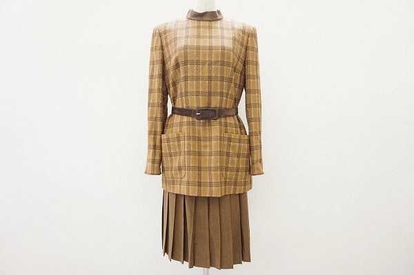 ブリティッシュ風のエレガンス！ジュンアシダのチェック柄スーツをお買い取りさせていただきました