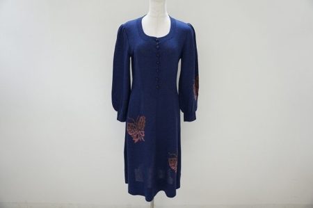 女性らしいシルエットを演出！斉藤都世子ワンピースを買取しました