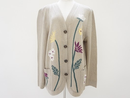 花柄Vネック長袖カーディガン!斉藤都世子