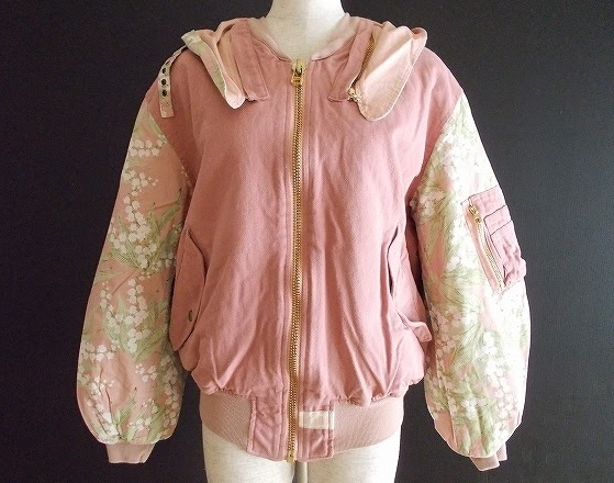 ピンク×すずらん柄がキュートなブルゾン！ピンクハウス