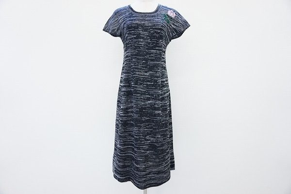 綺麗な状態で着心地抜群の斉藤都世子のニットワンピースを買取いたしました