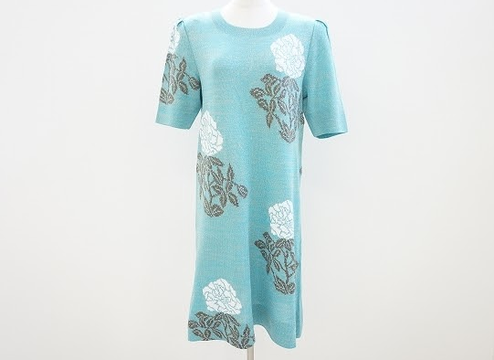 美品で買取!斉藤都世子の花柄ワンピ