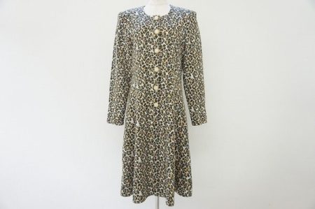 綺麗めスタイルが嬉しい！斉藤都世子のニットワンピースを買取しました