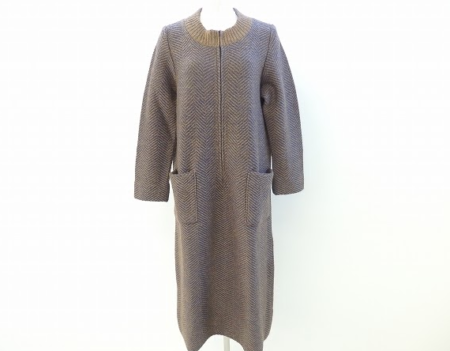 斉藤都世子のハーフジップアップワンピを買取させて頂きました。