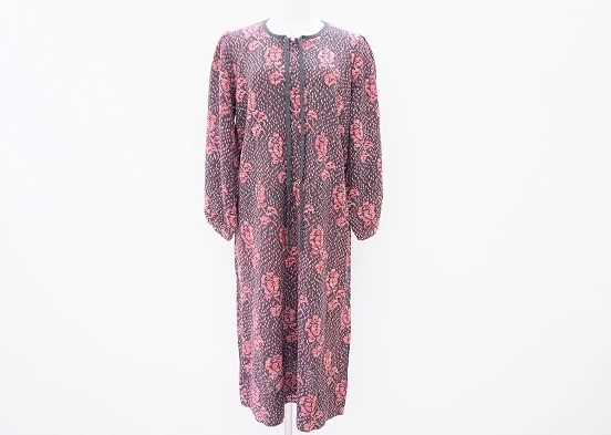 斉藤都世子の薔薇柄ワンピを美品状態で買取させて頂きました。