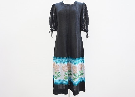 美品状態で譲り受けました!斉藤都世子の半袖ワンピ