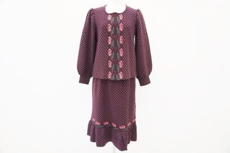 華やかで女性らしさの集大成！斉藤都世子セットアップ を買取いたしました