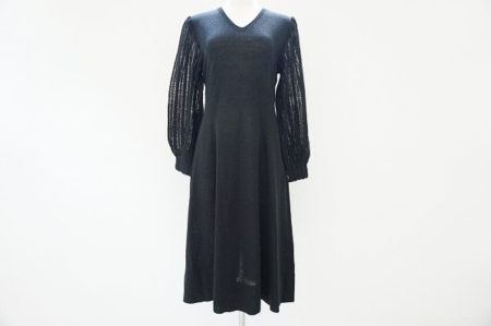 シースルーで重くなり過ぎない！斉藤都世子ワンピースを買取しました