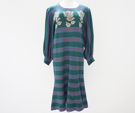 大人色の斉藤都世子のワンピを買取させて頂きました。