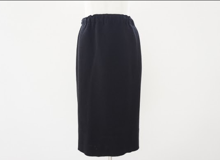 美品状態のブラックタイトスカート！斉藤都世子