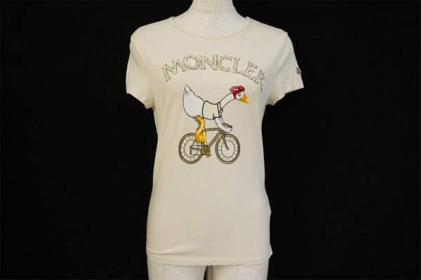 ほどよいスパンコールがアクセントに！モンクレールカットソーを買取しました