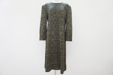 さりげないバラ柄とラメのコンビネーションがエレガント！斉藤都世子ワンピースを買取しました