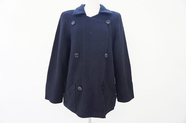 フル活用間違いなし!定番ブラックカラーが嬉しい!斉藤都世子コートを買取しました